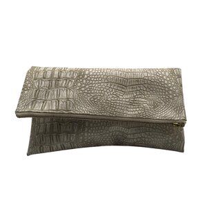 Unbranded Off -White Reptile Embossed Clutch